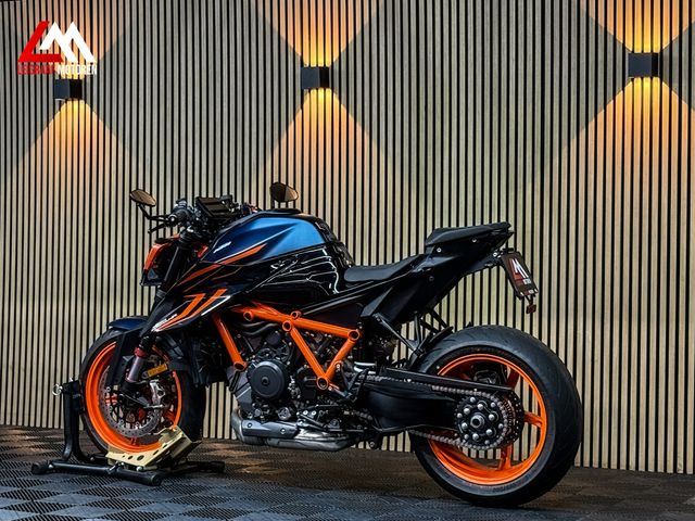 ktm - 1290-super-duke-r