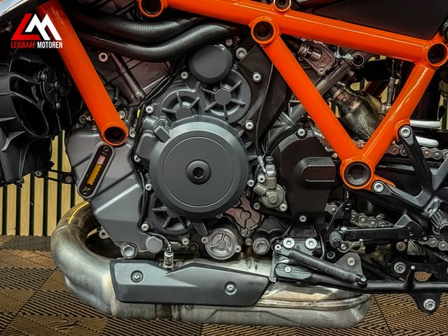 ktm - 1290-super-duke-r