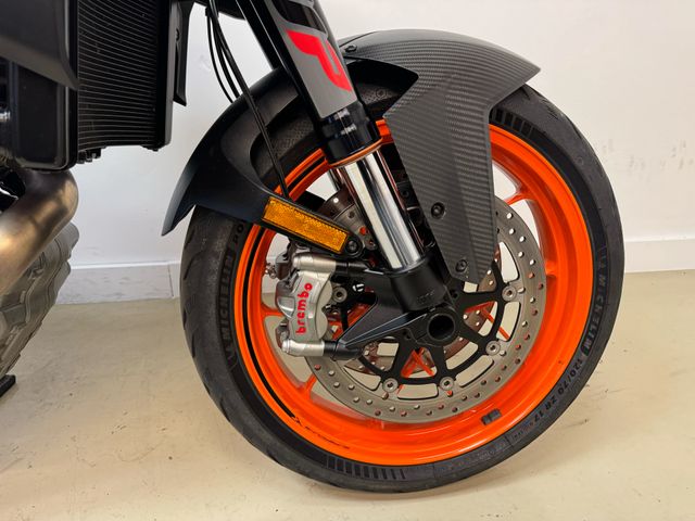ktm - 1290-super-duke-r