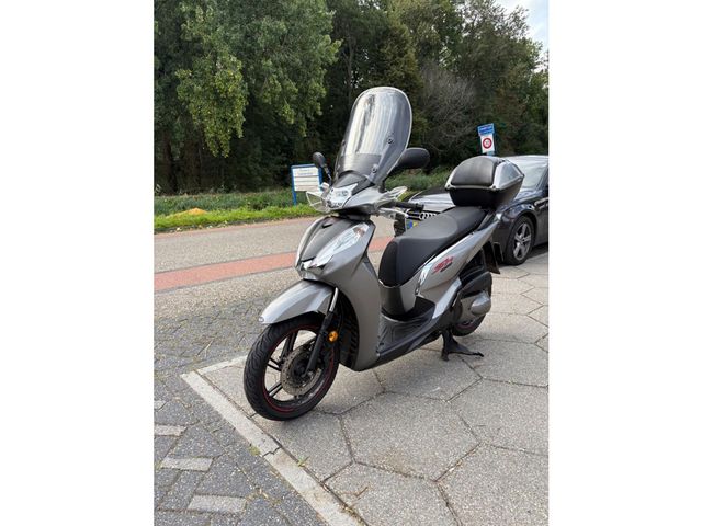 honda - sh-300i---abs