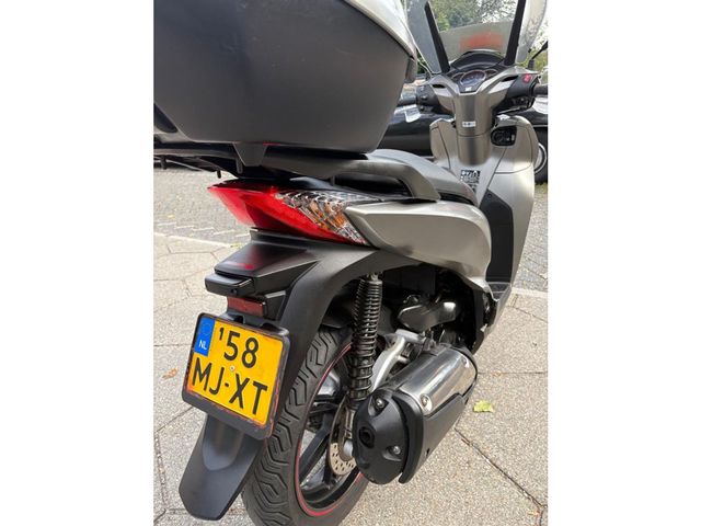 honda - sh-300i---abs