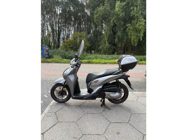 honda - sh-300i---abs