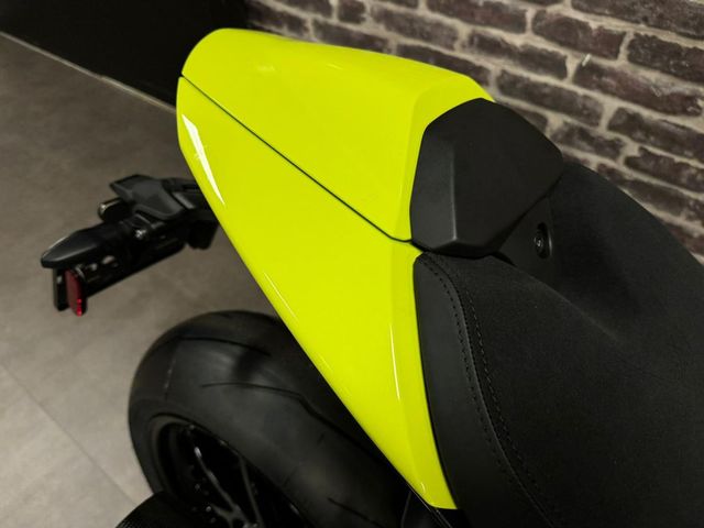 triumph - speed-triple-1200