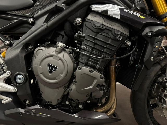 triumph - speed-triple-1200