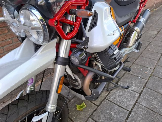 moto-guzzi - v-85-tt