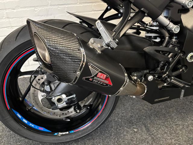 suzuki - gsx-s-1000-street-x-treme