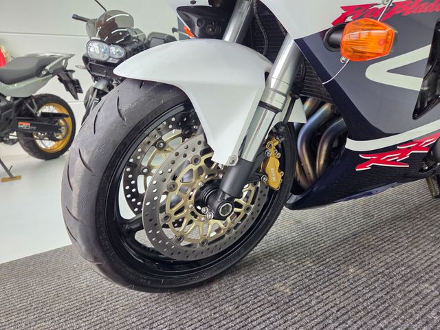 honda - cbr-900-rr-fireblade