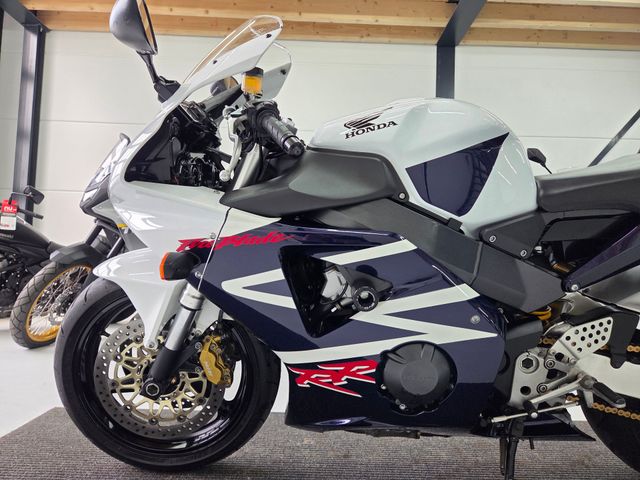 honda - cbr-900-rr-fireblade