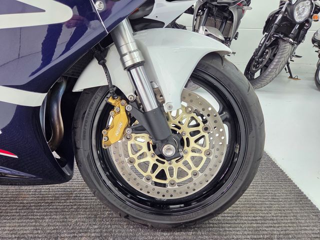 honda - cbr-900-rr-fireblade