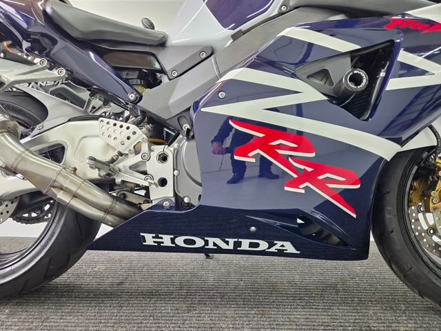 honda - cbr-900-rr-fireblade