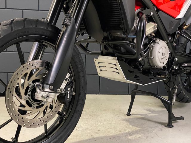 husqvarna - tr-650-strada-abs