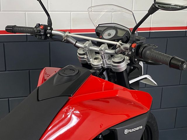 husqvarna - tr-650-strada-abs