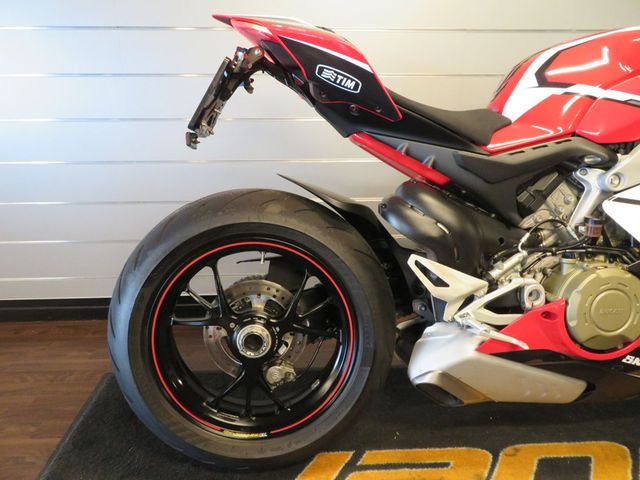 ducati - panigale-v4-s