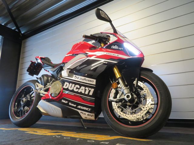 ducati - panigale-v4-s
