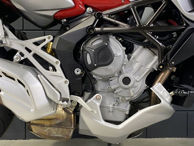 mv-agusta - stradale-800