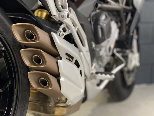 mv-agusta - stradale-800