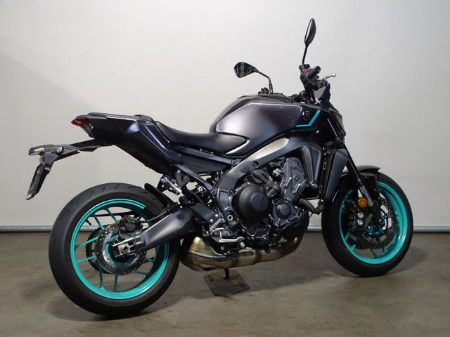 yamaha - mt-09-y-amt