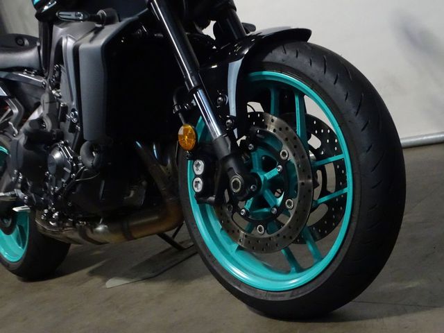 yamaha - mt-09-y-amt