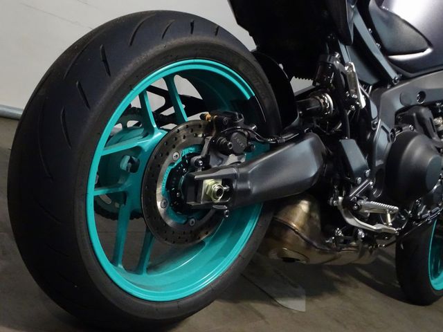 yamaha - mt-09-y-amt