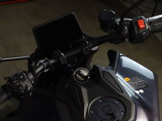 yamaha - mt-09-y-amt