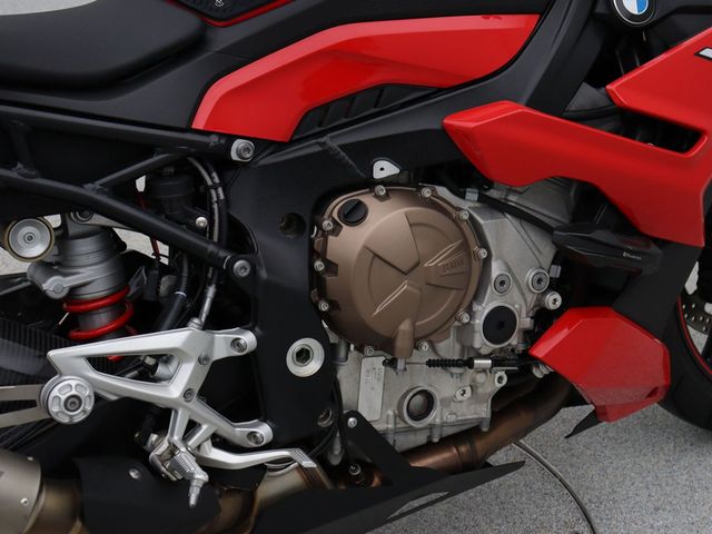 bmw - s-1000-r