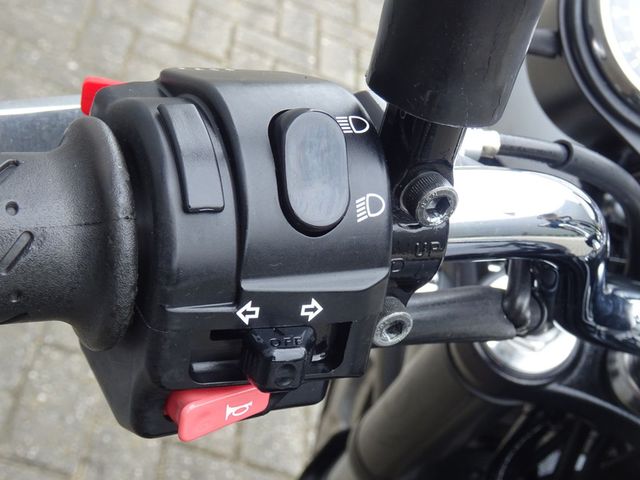 triumph - bonneville-se