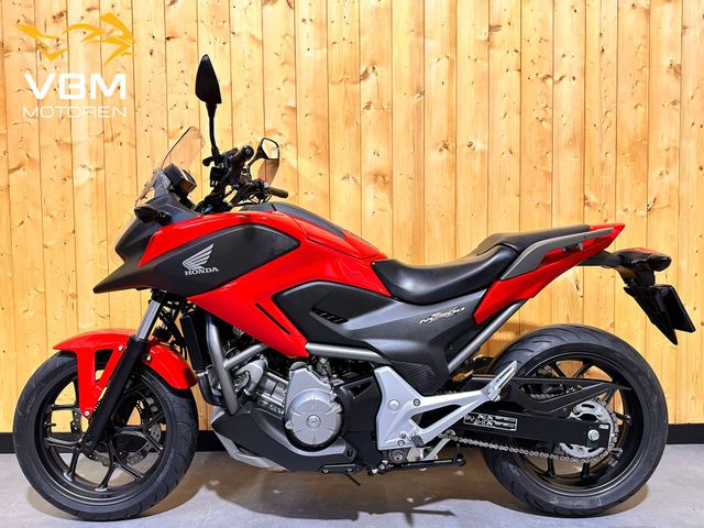 honda - nc-700-x-dct