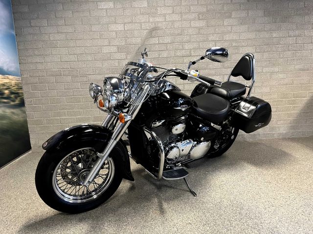 suzuki - c-800-intruder