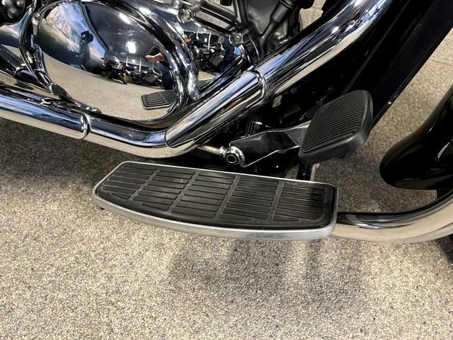 suzuki - c-800-intruder