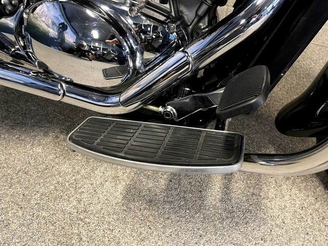 suzuki - c-800-intruder