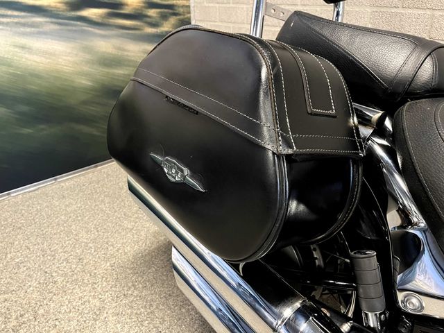 suzuki - c-800-intruder