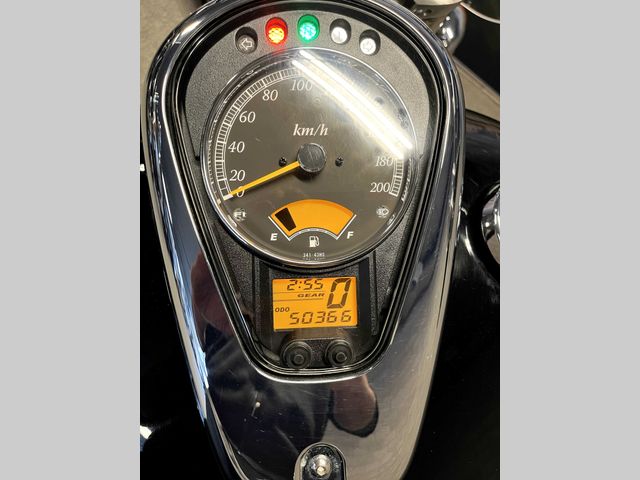 suzuki - c-800-intruder