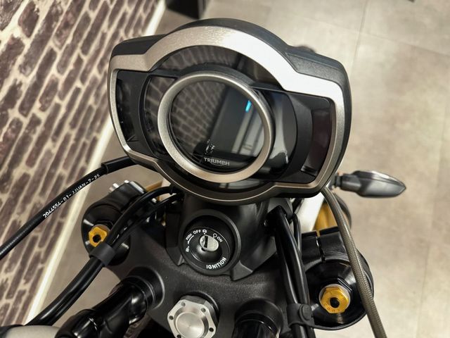 triumph - scrambler-1200-xe