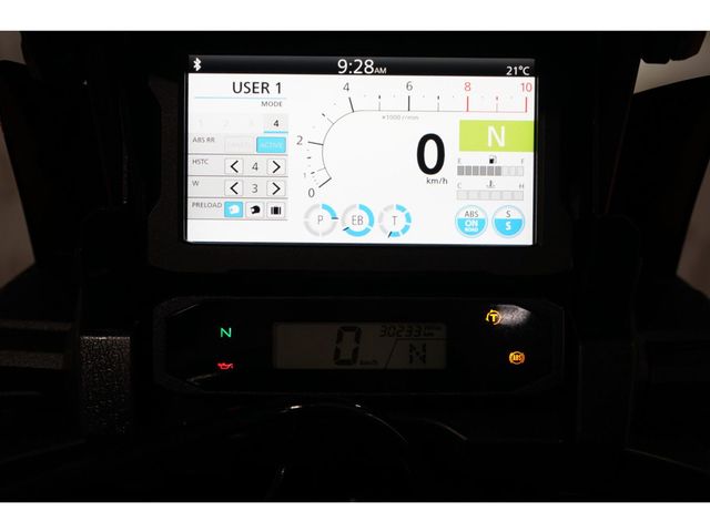 honda - crf-1100-l-africa-twin-adventure-sports