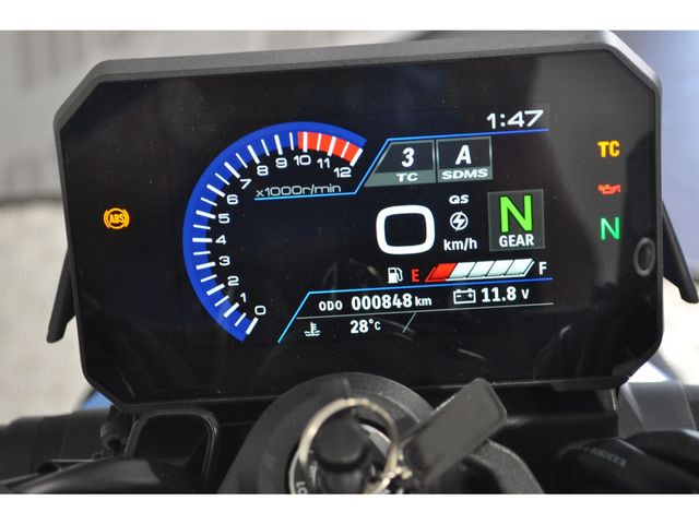 suzuki - gsx-8s