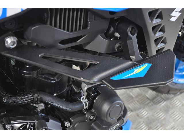 suzuki - gsx-8s
