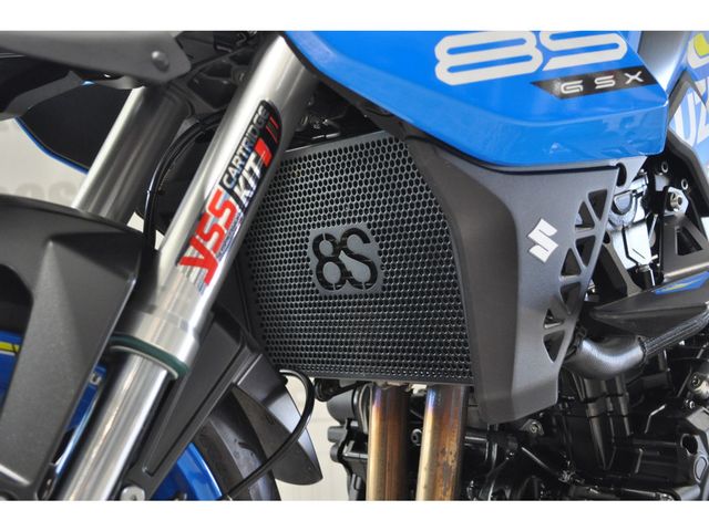 suzuki - gsx-8s