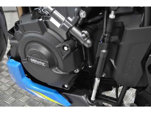 suzuki - gsx-8s