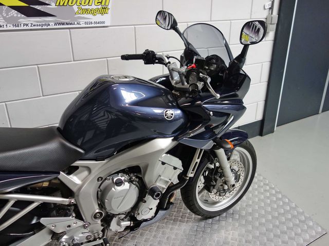 yamaha - fzs-600-fazer