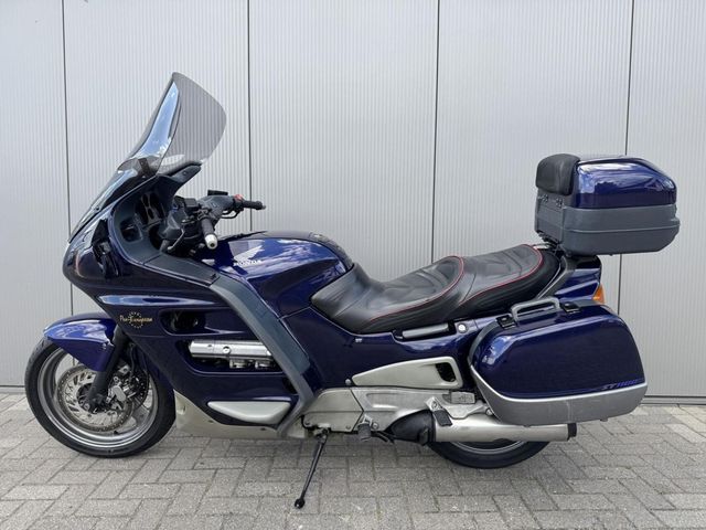 honda - st-1100-pan-european