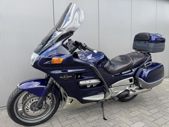 honda - st-1100-pan-european