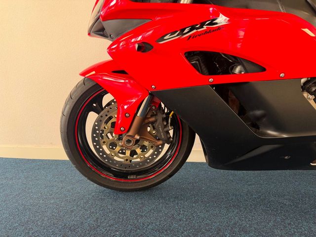 honda - cbr-1000-rr-fireblade