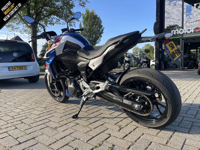 bmw - f-900-r