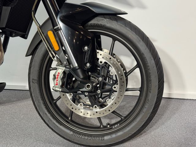 triumph - tiger-900-gt