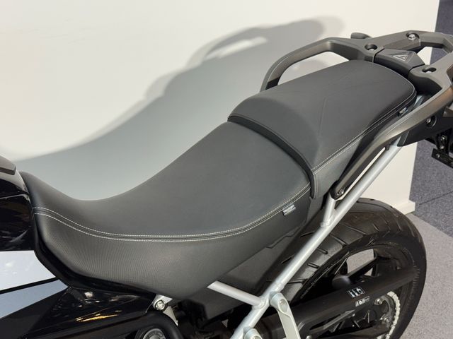 triumph - tiger-900-gt