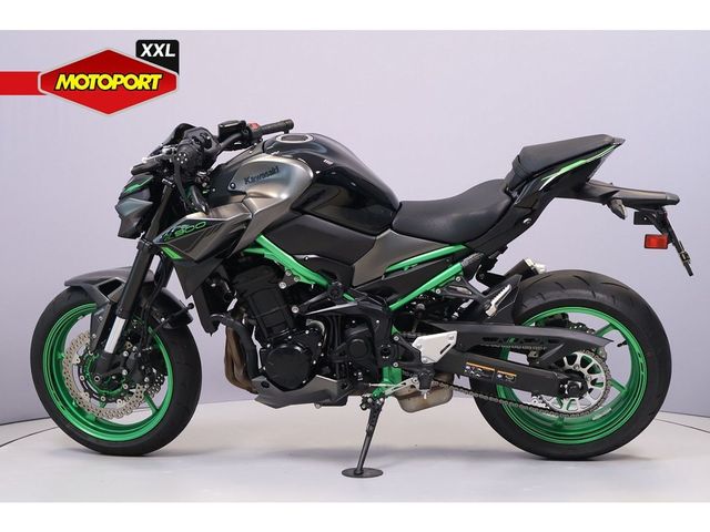 kawasaki - z900