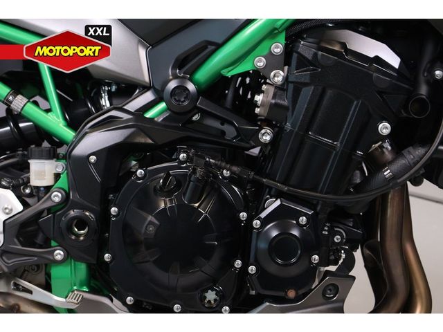 kawasaki - z900