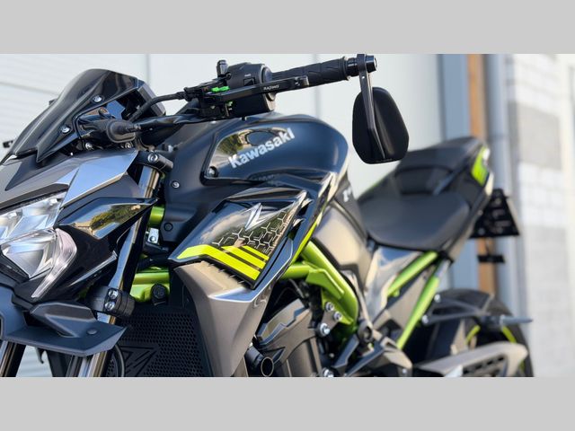 kawasaki - z900