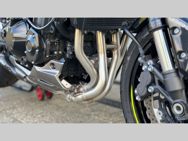 kawasaki - z900