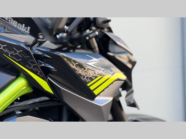 kawasaki - z900